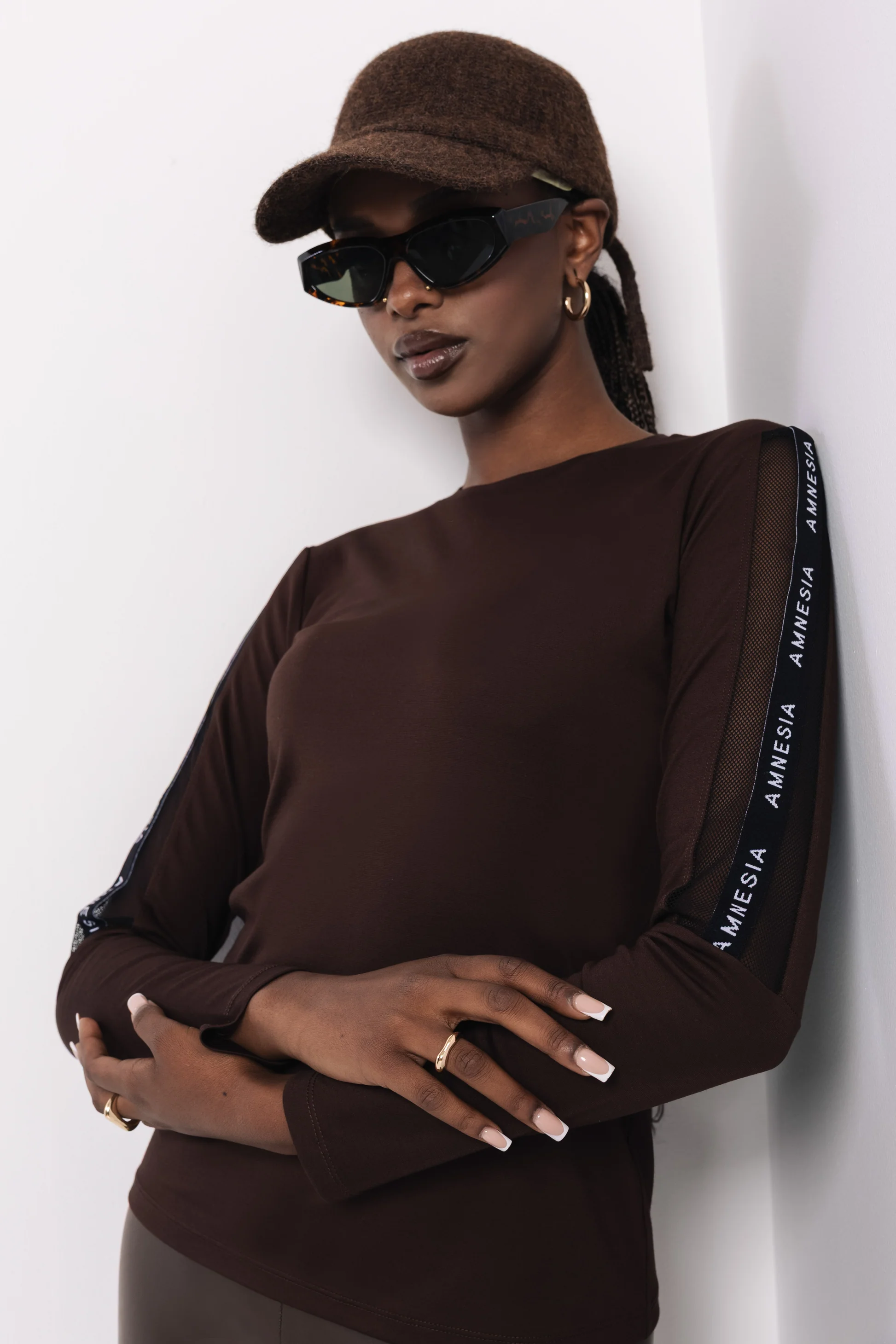 AMNESIA Tales felső/csokoládé