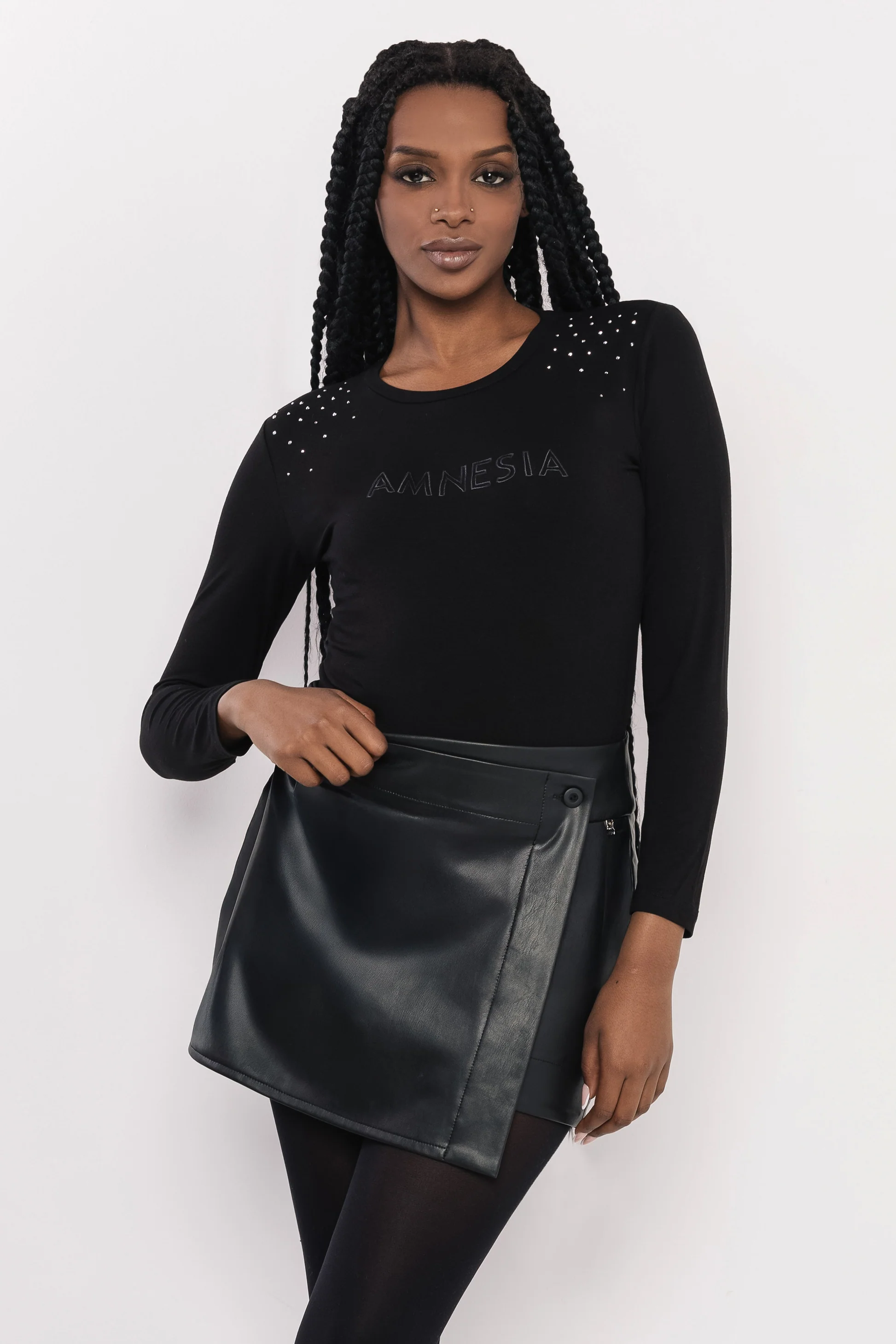 AMNESIA Héra szórt köves felső