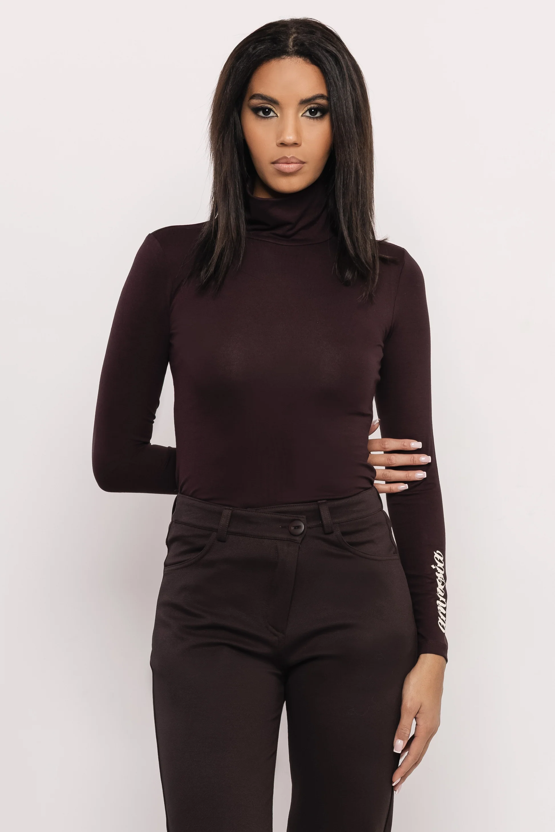 AMNESIA Nemila garbó/csokoládé